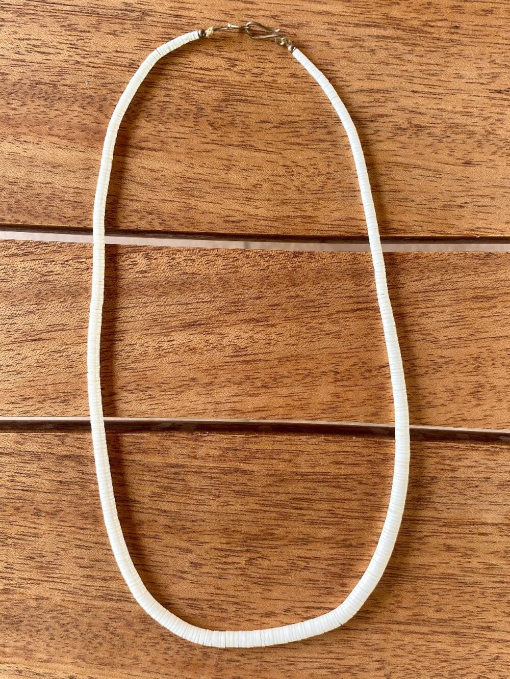 White shell necklace - Native American made